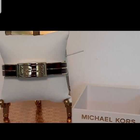 Michael Kors Tortoise Bangle Bracelet - Picture 10 of 11